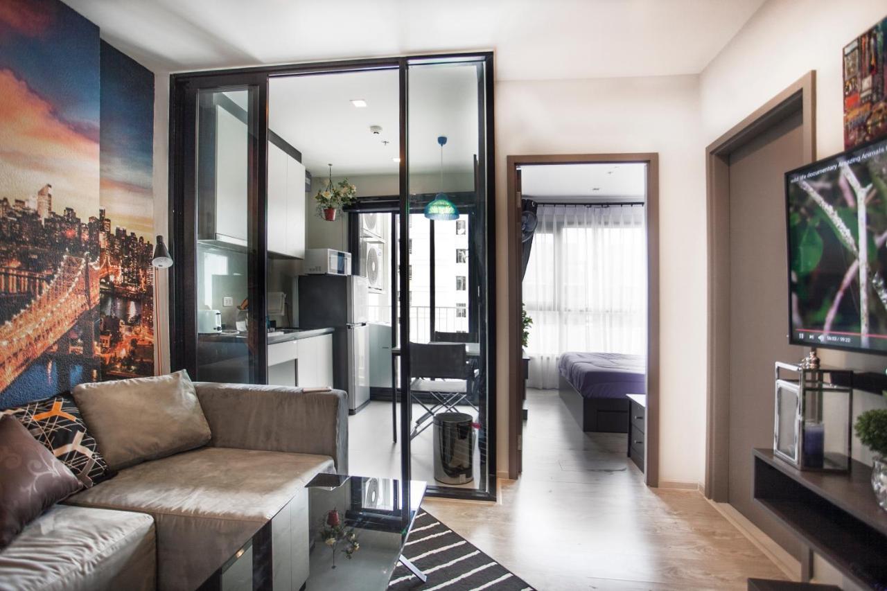 The Base * Pattaya